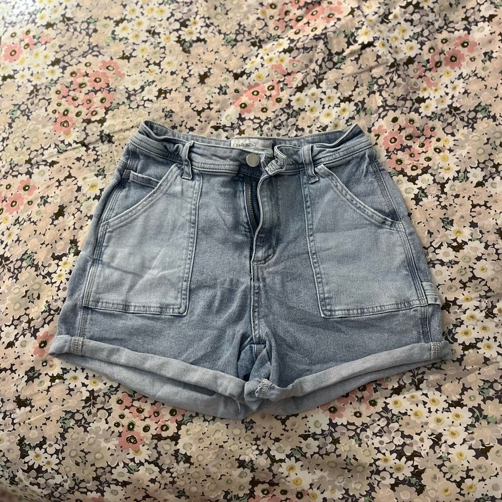 SIZE 5 light wash Jean shorts